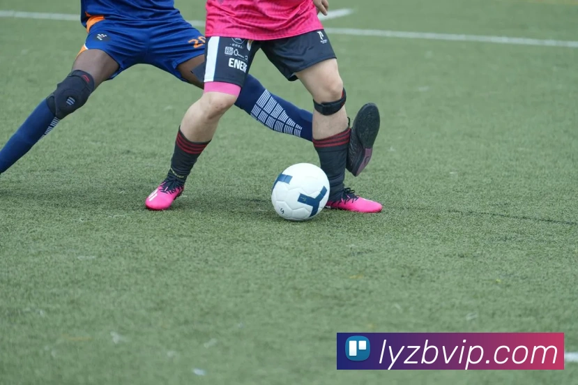 绿茵直播APP 体育赛事宣传图